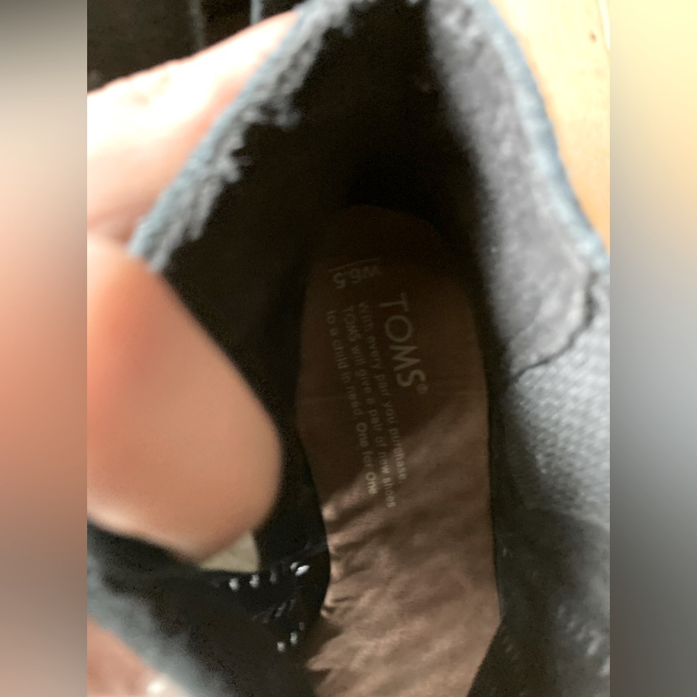 TOMS Booties - Picture 2 of 4